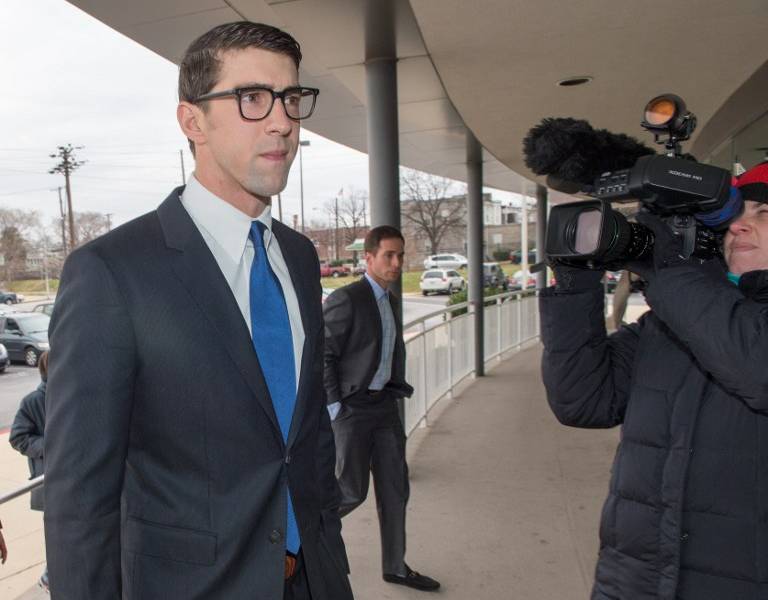 Nadador Michael Phelps sentenciado a libertad condicional