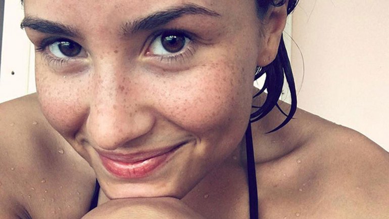 La selfie de Demi Lovato en bikini que enloqueció las redes