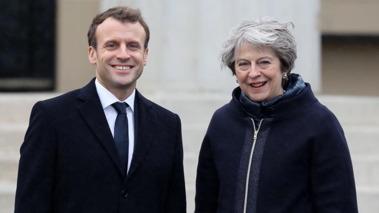 Londres y París firman primer acuerdo de control de inmigración tras Brexit
