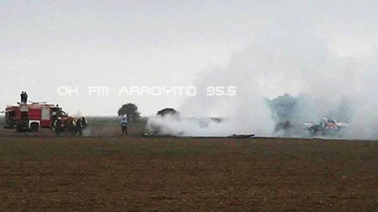 Dos personas mueren al caer avión de la Fuerza Aérea de Argentina