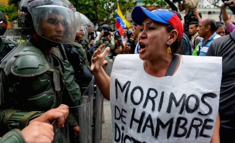 ONU solicita a Maduro &quot;abrir las puertas de Venezuela&quot;
