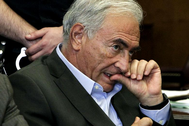 Tribunal francés absuelve a Strauss-Kahn de acusaciones de proxenetismo