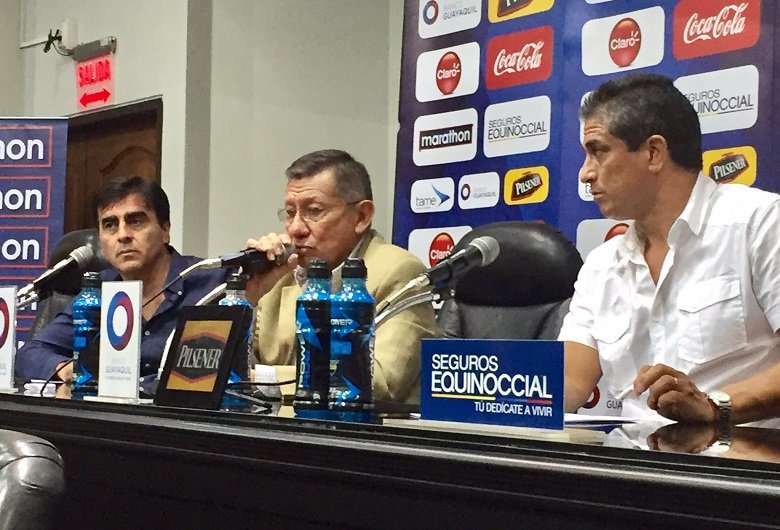 Carlos Villacís anuncia que continuidad de Quinteros se decidirá el miércoles