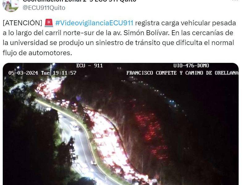 Quito: un motociclista falleció en siniestro de tránsito en la avenida Simón Bolívar