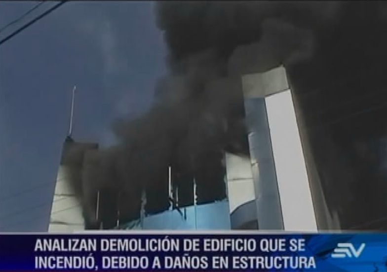 Edificio afectado por incendio en Machala podría ser demolido