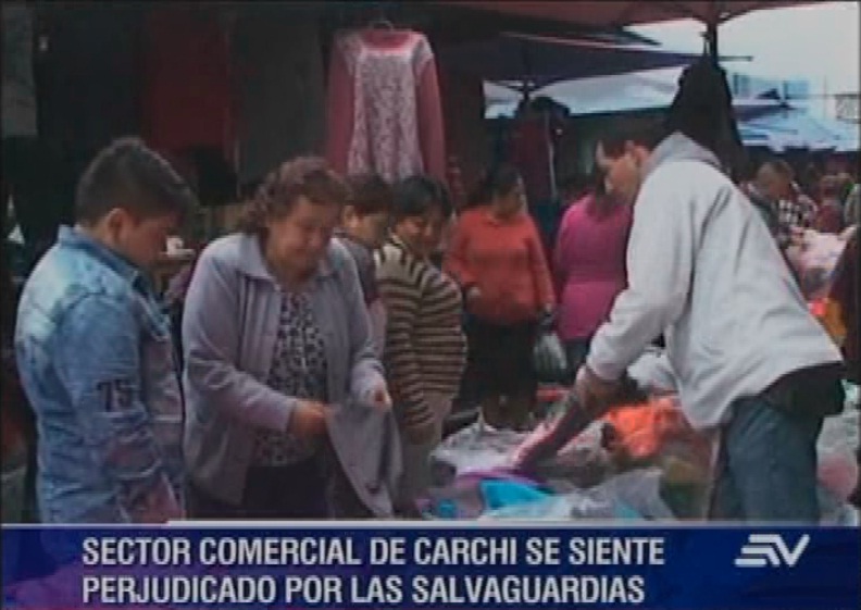 Bajan las ventas en frontera norte y sur de Ecuador tras aranceles a importaciones