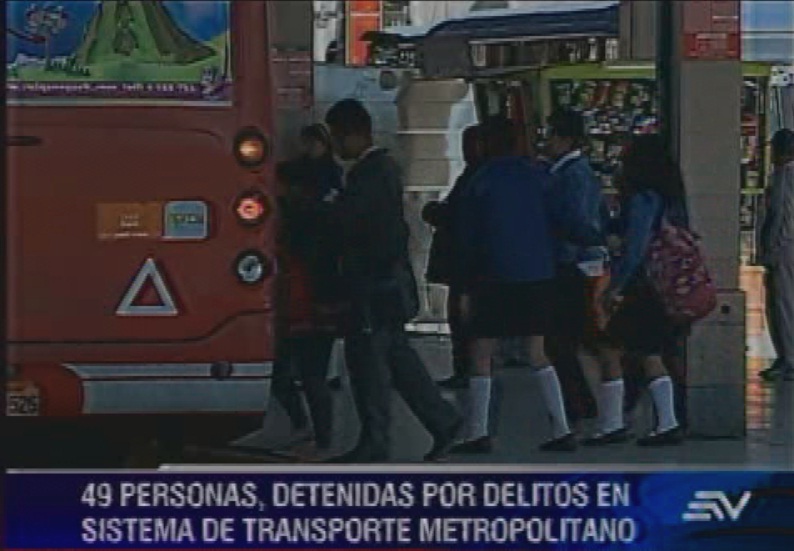 Emergencia de transporte en Quito deja 49 detenidos por infracciones varias