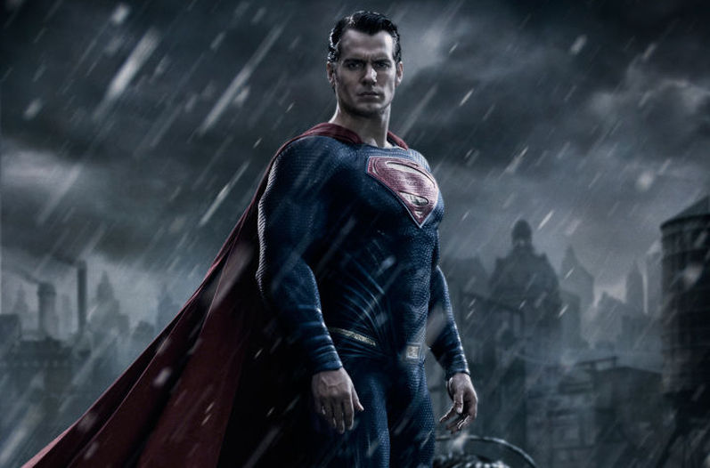 Así luce Henry Cavill como Superman en su primera foto oficial