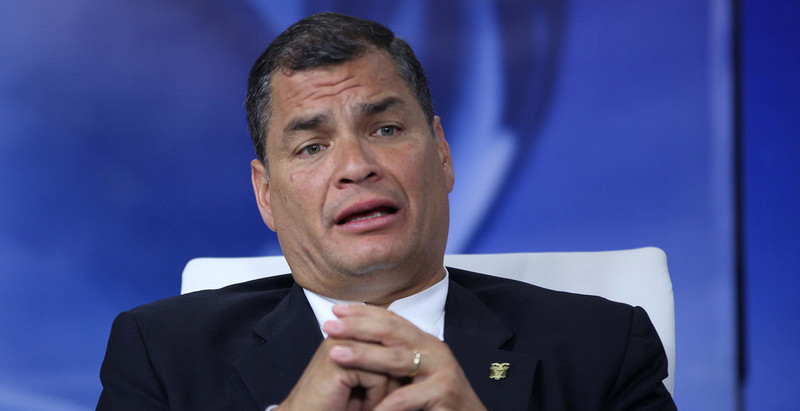 Correa anuncia que nuevo puerto de aguas profundas se hará en Posorja
