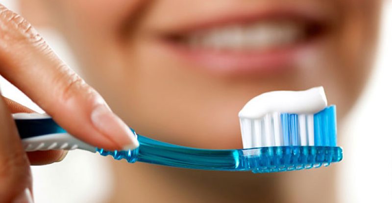 5 cosas que pasan cuando no te lavas los dientes