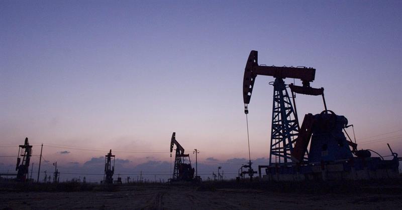 La OPEP reducirá la extracción diaria de crudo en 1,2 millones de barriles
