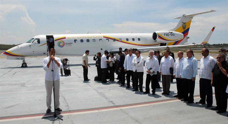 Correa vio a los Castro en Cuba en viaje de trabajo sobre salud y cooperación