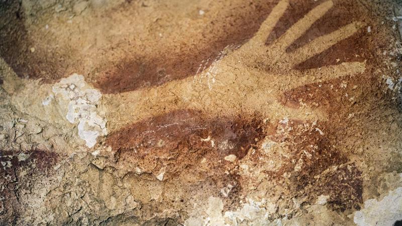 Descubren pinturas de 39.900 años de antigüedad en Indonesia