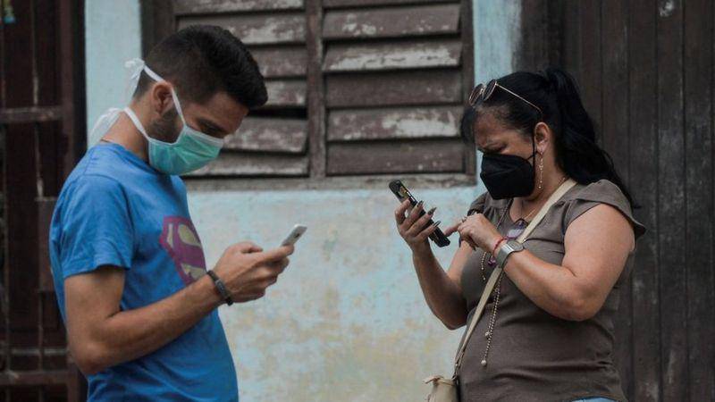 ¿Cómo funciona realmente la internet en Cuba y hasta qué punto puede EE.UU. restaurar la conexión?