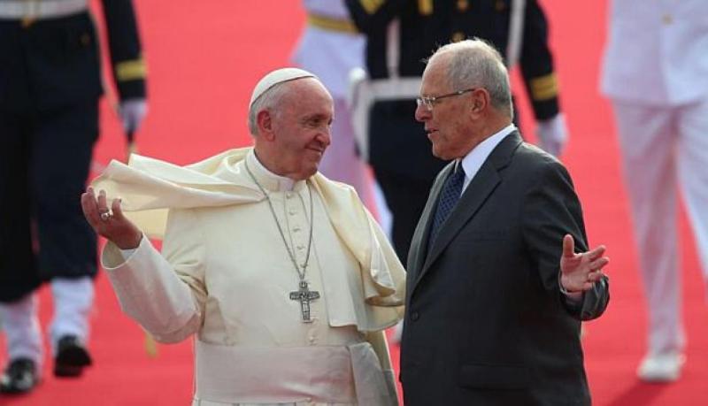 Papa exhorta en Perú a luchar contra la corrupción, que lo &quot;infecta todo&quot;