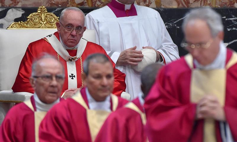 Papa Francisco quiere &quot;transparencia&quot; en la reforma de finanzas vaticanas