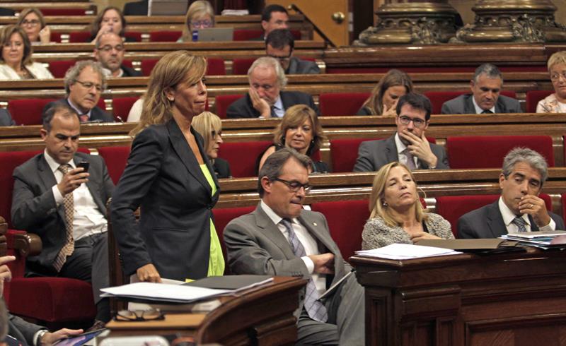 Parlamento de Cataluña aprobó una ley para convocar una consulta