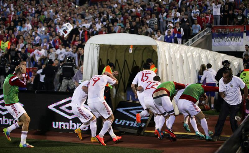 Eurocopa: Suspendido el partido entre Serbia y Albania por incidentes