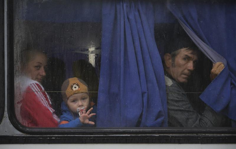 Más de 30.400 ucranianos han pedido refugio en Rusia