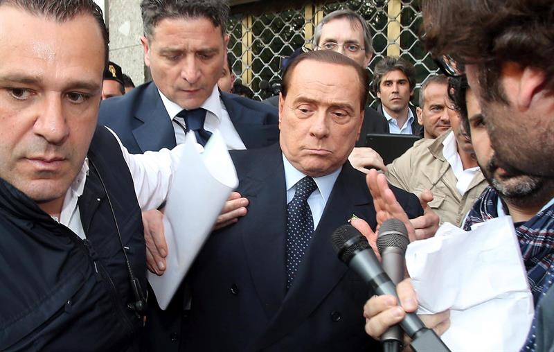 Berlusconi comenzará condena de trabajos sociales por fraude fiscal