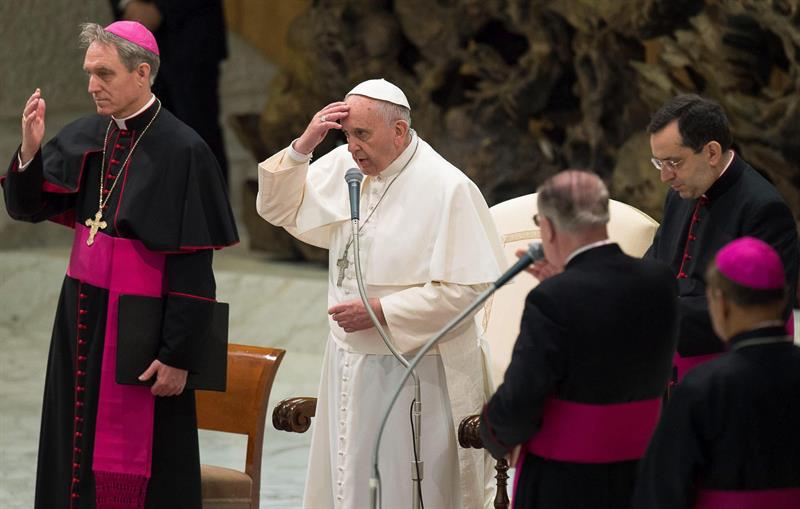 Papa Francisco apela a la &quot;plena unidad&quot; de los cristianos, divididos por el diablo