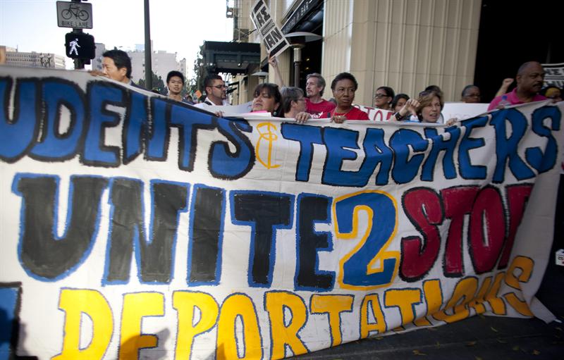 Miles de personas exigen a Congreso de EE.UU. aprobar reforma migratoria