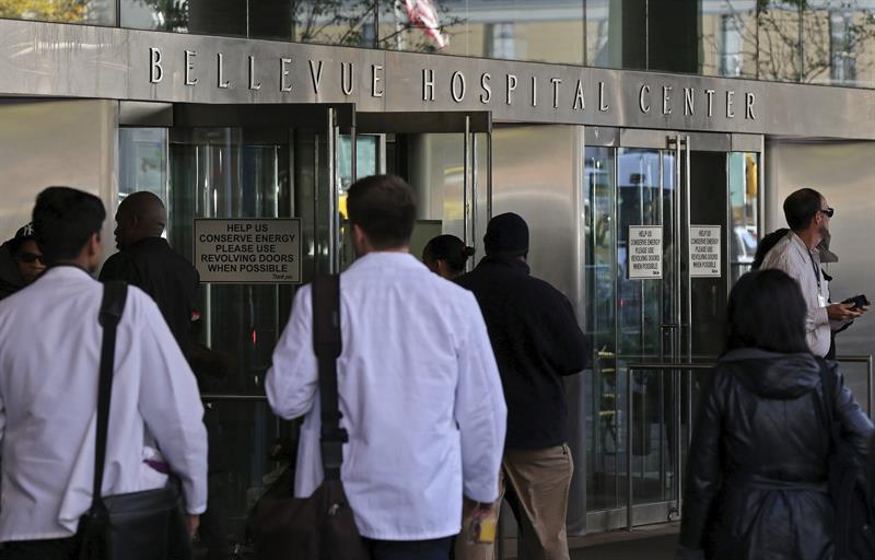 Ébola: examen negativo a niño en Nueva York, dan de alta a enfermera en Nueva Jersey