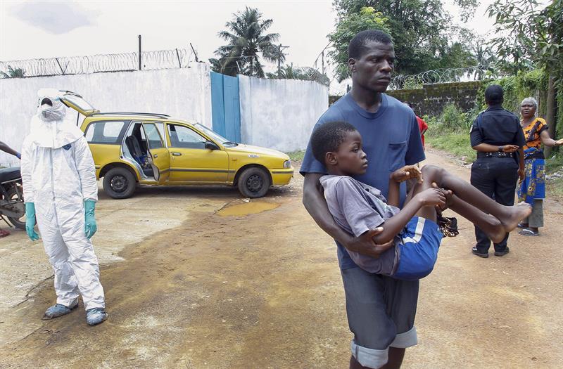 3.700 niños han quedado huérfanos a causa del ébola en África