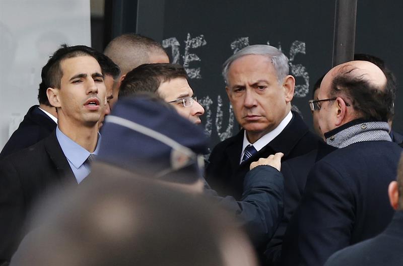 Netanyahu pide unidad frente al terrorismo en entierro de víctimas judías