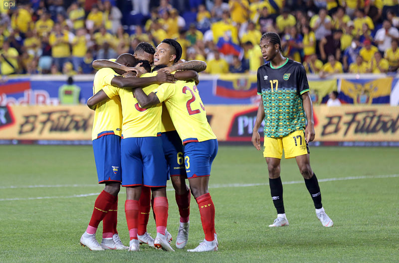 La selección ecuatoriana sube dos puestos en el ranking FIFA