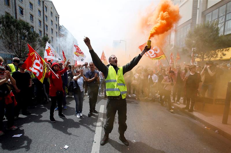Continúan las revueltas en Francia a 12 días de la Eurocopa 2016