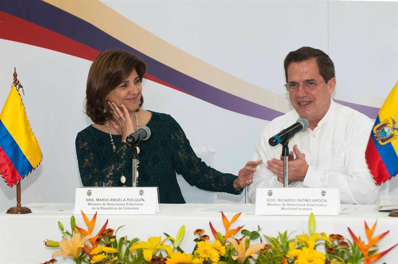 Cancilleres Ecuador y Colombia revisan avances de los compromisos bilaterales