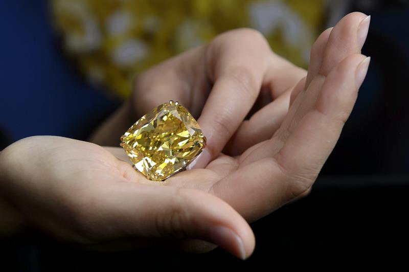 Vende por 11 millones de euros un excepcional diamante amarillo