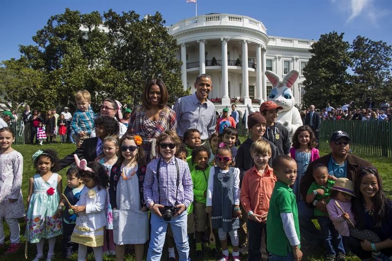 Los Obama llenan de niños la Casa Blanca para la carrera de huevos de Pascua