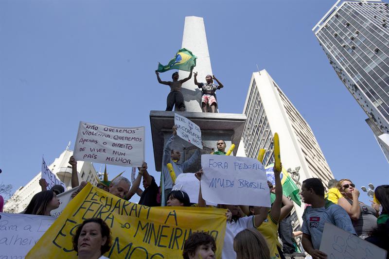 Protestas continúan en Sao Paulo, Río de Janeiro y otras ciudades brasileñas