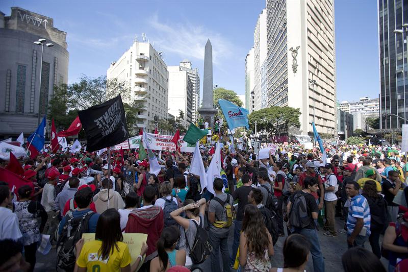 Protestas continúan en Sao Paulo, Río de Janeiro y otras ciudades brasileñas