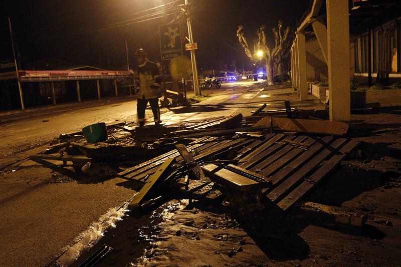 Aumenta a 10 la cifra de muertos por el terremoto que sacudió Chile