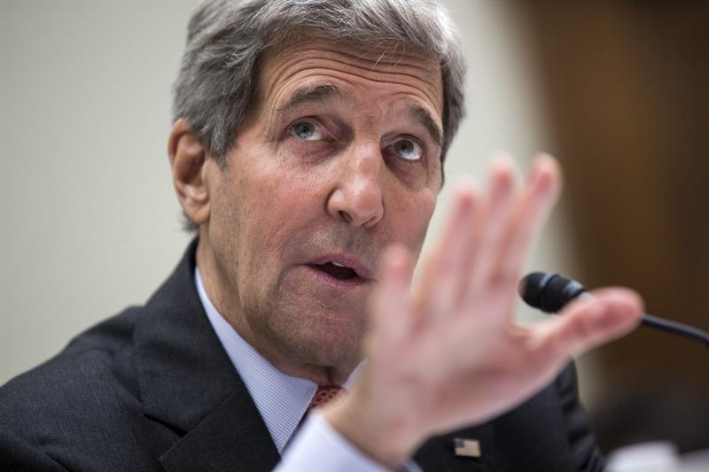 John Kerry llega a Egipto, primer punto de su gira por Oriente Medio