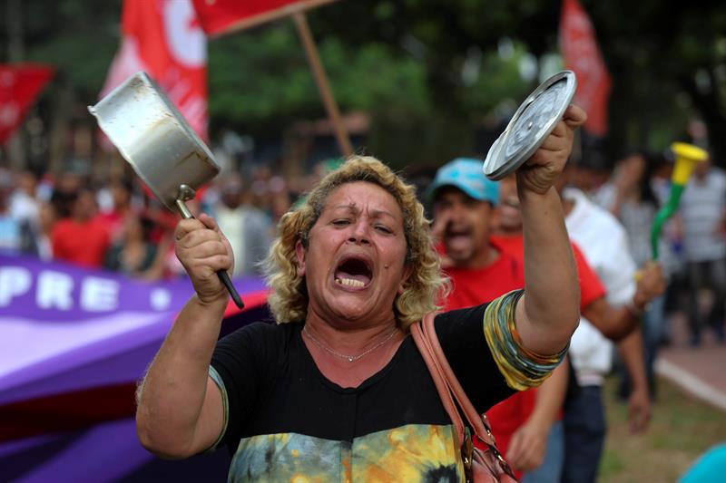 Brasileños protestan contra Temer tras el primer escándalo de su Gobierno