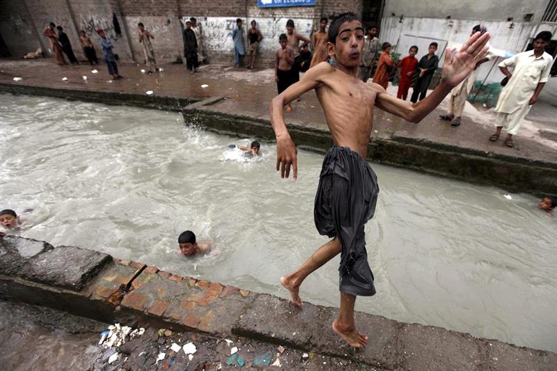 Ola de calor causa 432 muertos en el sur de Pakistán