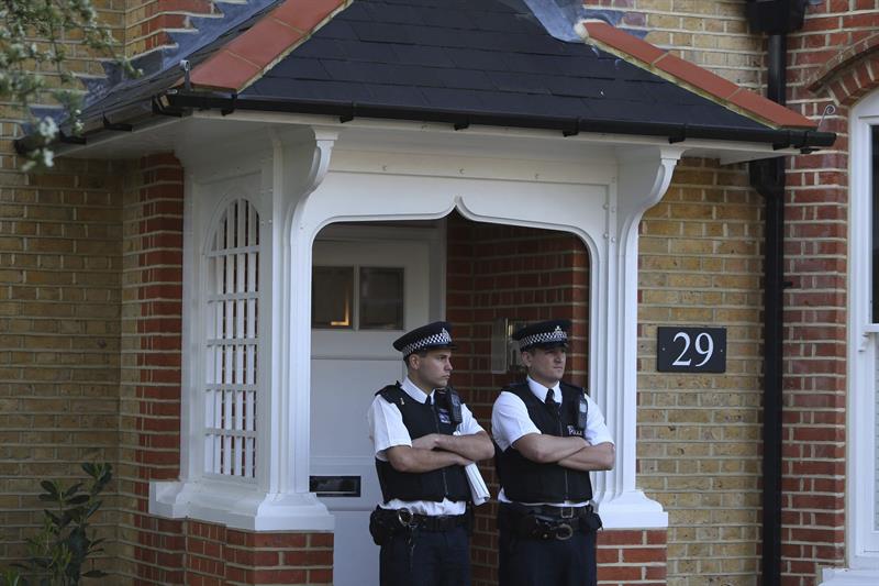 Londres conmovida por el asesinato de tres niños a manos de su propia madre