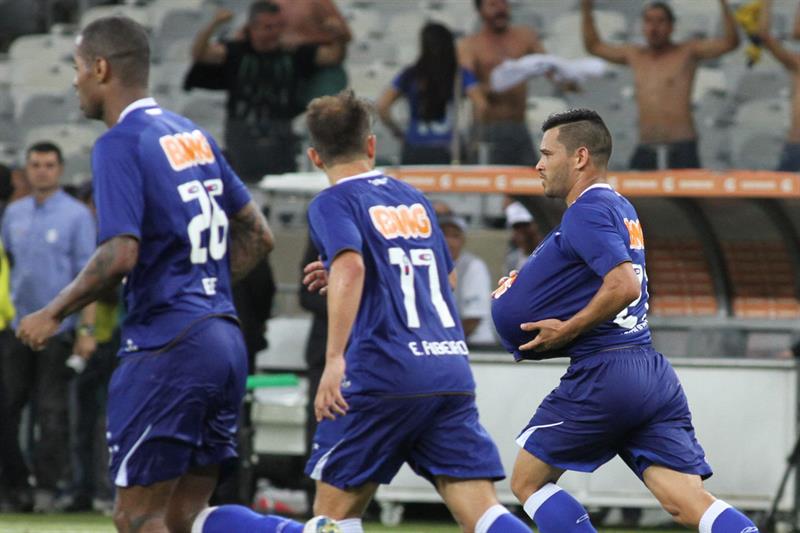 Libertadores: Cruzeiro salva el empate (1-1) con gol del paraguayo Samudio