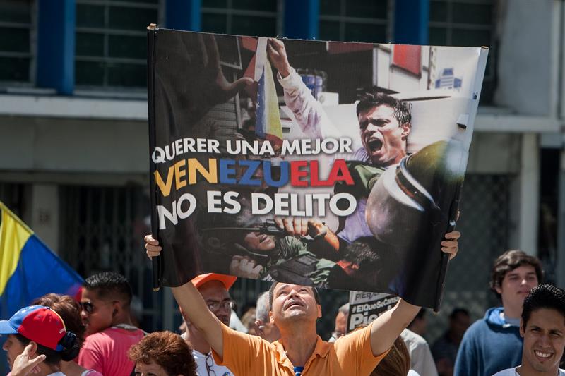 Se desarrolla audiencia en Caracas para decidir el futuro del opositor Leopoldo López