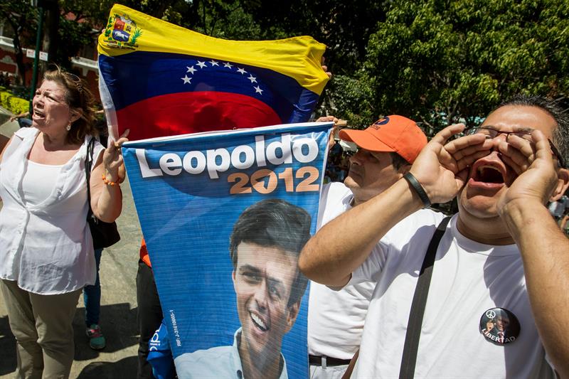 Se desarrolla audiencia en Caracas para decidir el futuro del opositor Leopoldo López