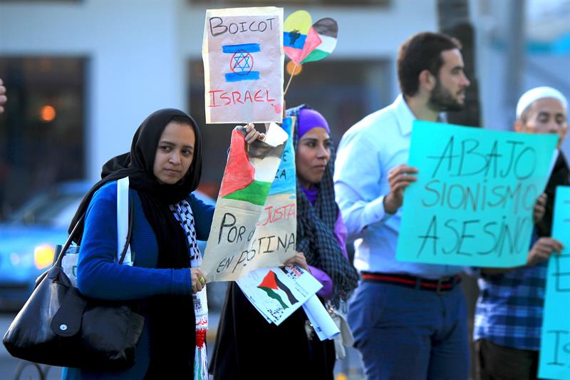 Ciudadanos protestan en Quito por la incursión israelí en Gaza
