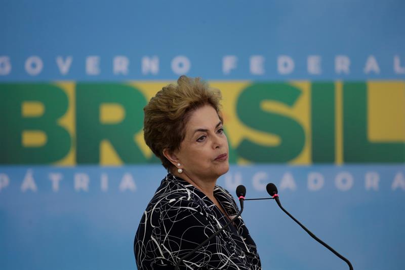 El mandato de Rousseff queda en manos de un Senado inclinado a su destitución