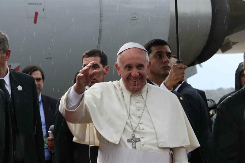 El papa agradece con un tuit en español gira por Ecuador, Bolivia y Paraguay