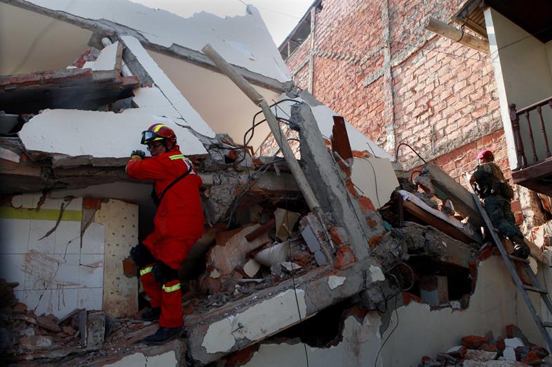Expertos concluyen que destrucción de casas durante terremoto se da por calidad del hormigón
