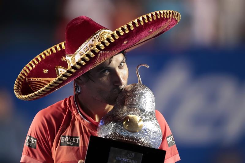 Ferrer venció a Nishikori e igualó a Muster en victorias en el Abierto de México