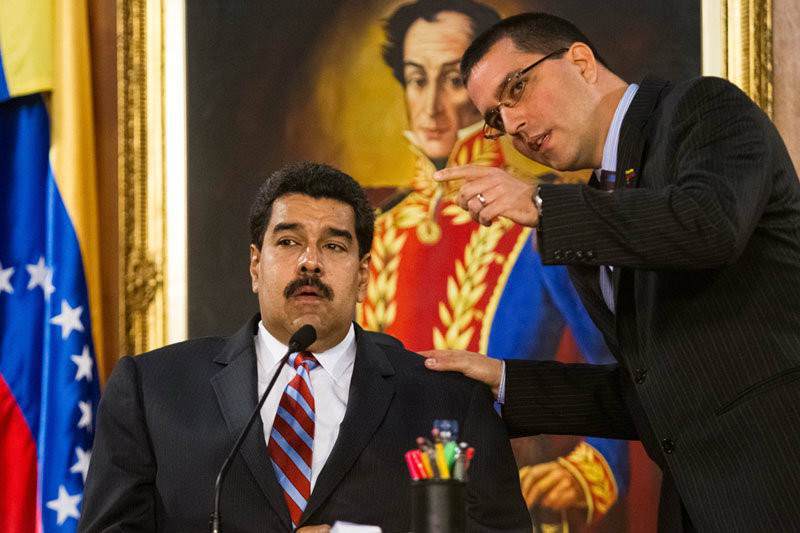 Gobierno de Venezuela califica como &quot;golpe al diálogo&quot; las sanciones impuestas por la UE